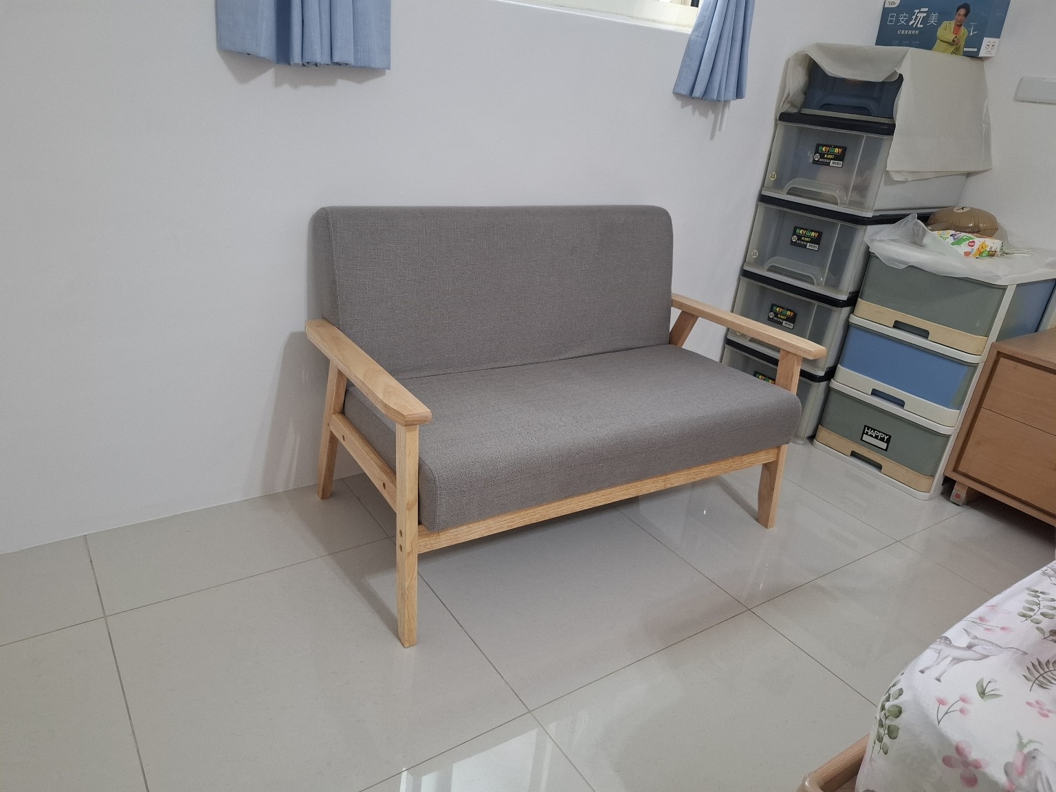 適合房間擺放小沙發